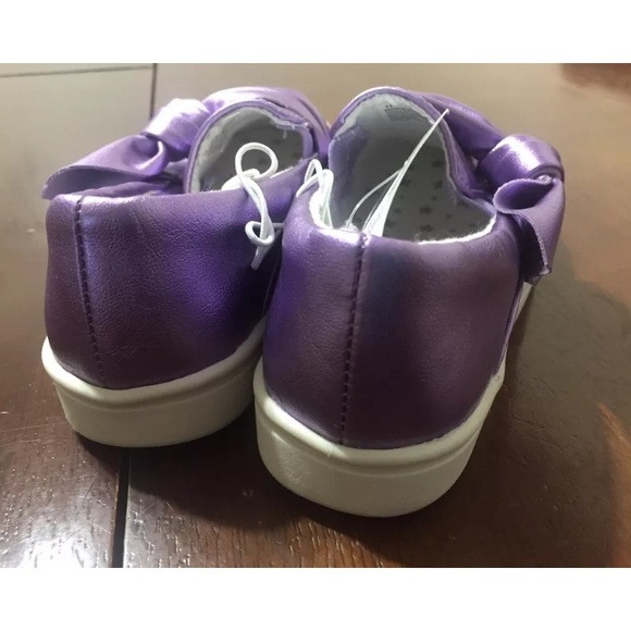 Toddlers Shoes Size 5 - Picture 5 of 5